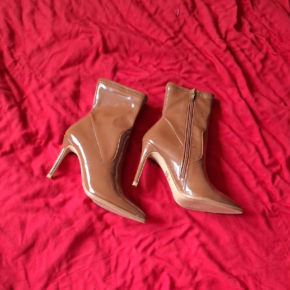 Steve Madden Tan Patent Heeled Boots